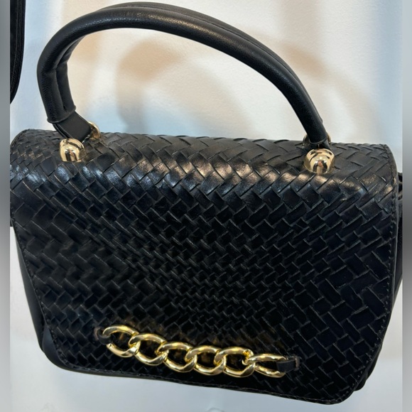 Darcy Marks London Gold Chain Accent Black Leather Weave Shoulder Strap Purse - Picture 4 of 8